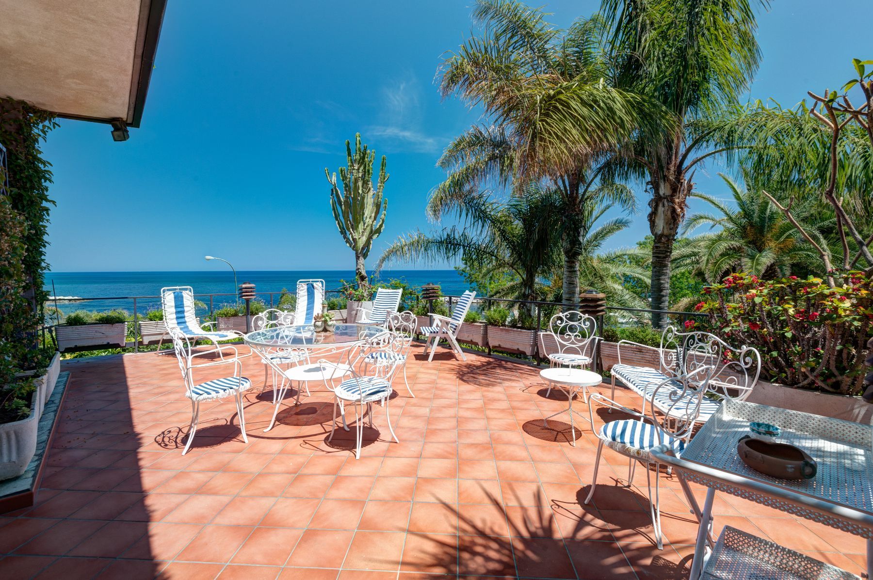 Ninella villa photo.